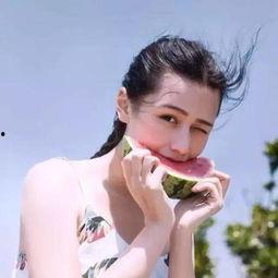 娱乐吃瓜酱头像女生图片,揭秘网红头像背后的时尚魅力