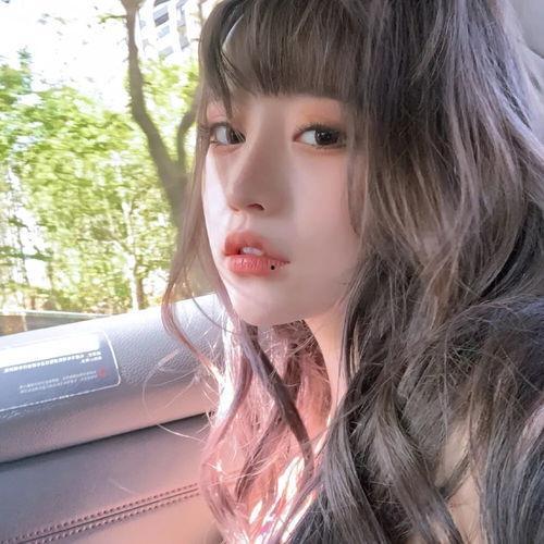 娱乐吃瓜酱头像女生图片,揭秘网红头像背后的时尚魅力
