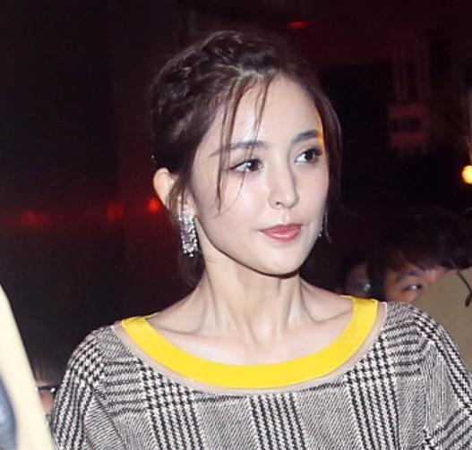 女朋友喜欢吃娱乐圈的瓜
