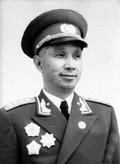 在线观看粟裕大将,传奇军事生涯的在线回顾