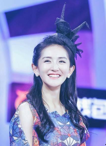 娱乐吃瓜谢娜是谁呀,娱乐界的“吃瓜女王”